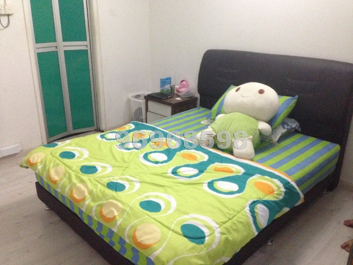 Yishun Street 61 thumbnail photo